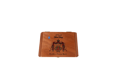 Arturo Fuente Hemingway Short Story closed cigar box front at Cigar Club Miami