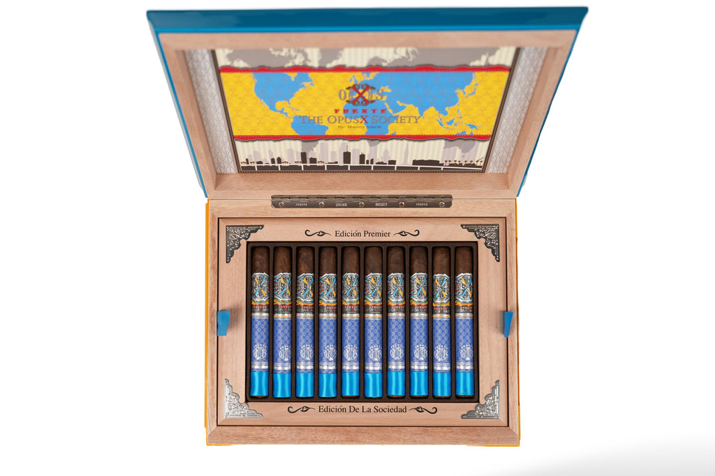 Arturo Fuente The OpusX Society FFOX Tauros the Bull open box