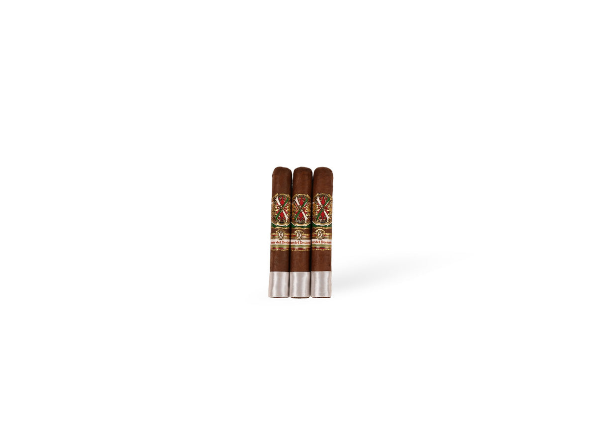 Arturo Fuente OpusX Hemingway House of Dreams product photo on white background at Cigar Club Miami