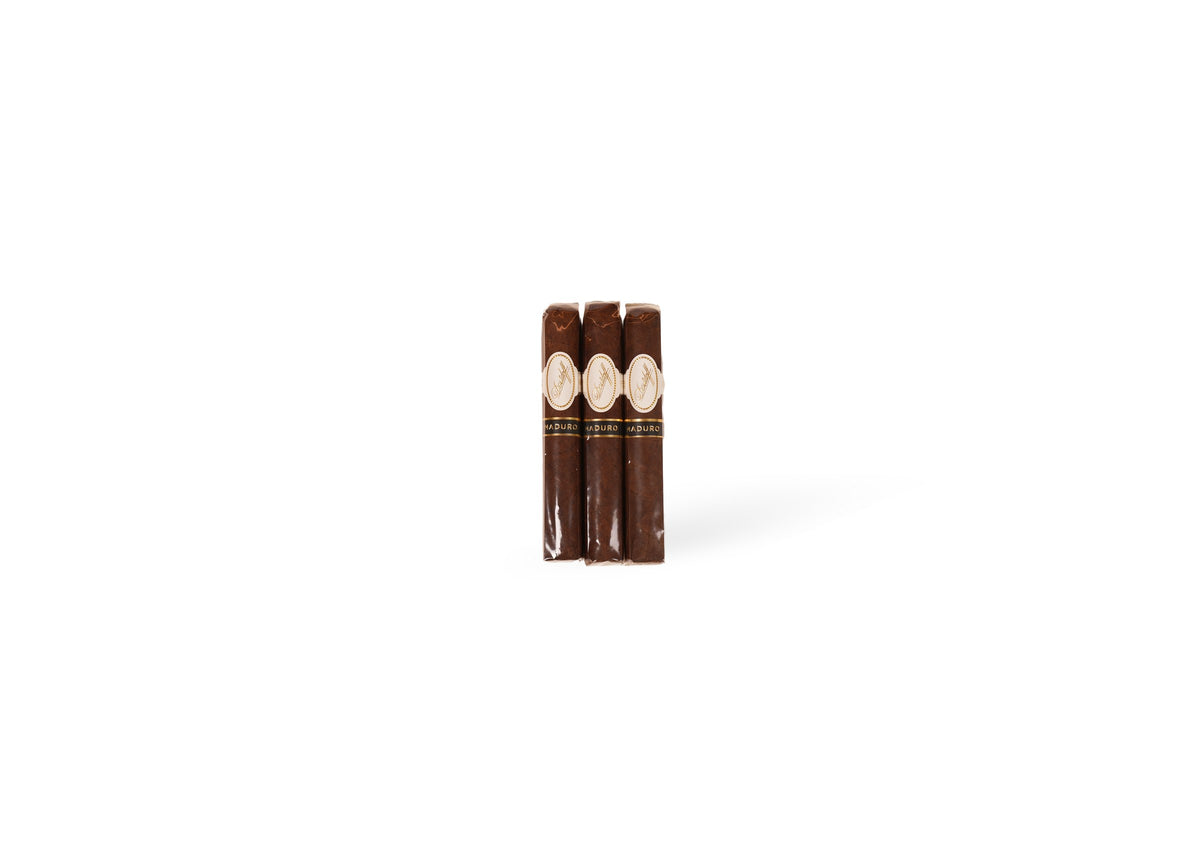 Davidoff Maduro Robusto product photo on white background at Cigar Club Miami