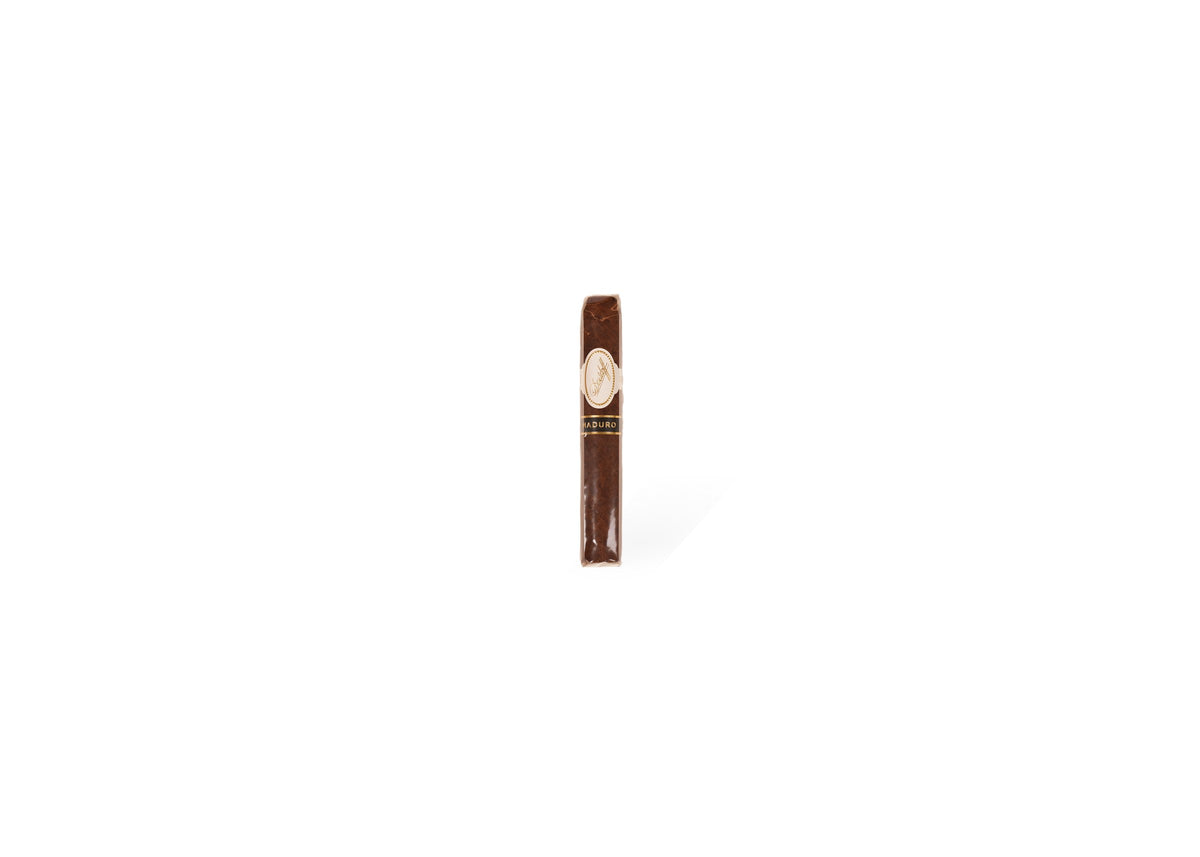 Davidoff Maduro Robusto product photo on white background at Cigar Club Miami