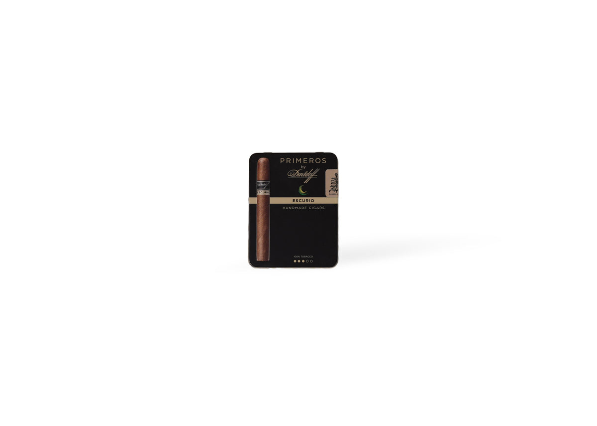 Davidoff Primeros Escurio product photo on white background at Cigar Club Miami