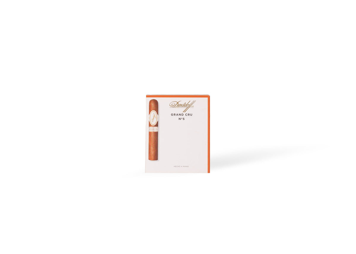 Davidoff Grand Cru No. 5 product photo on white background at Cigar Club Miami