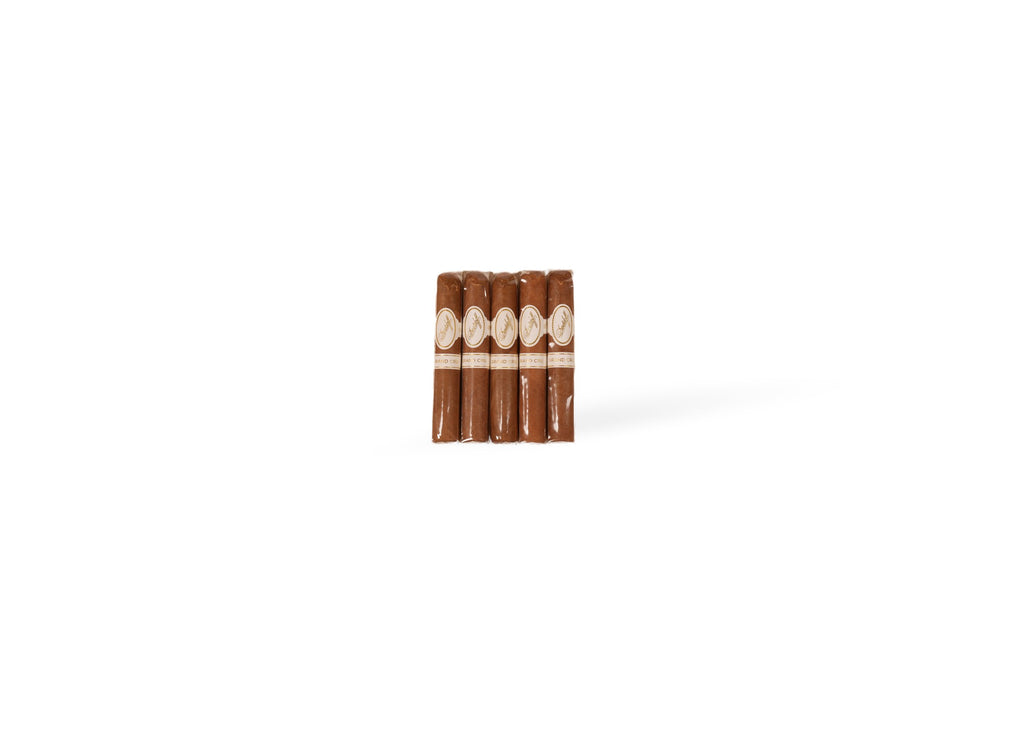 Davidoff Grand Cru No. 5 product photo on white background at Cigar Club Miami