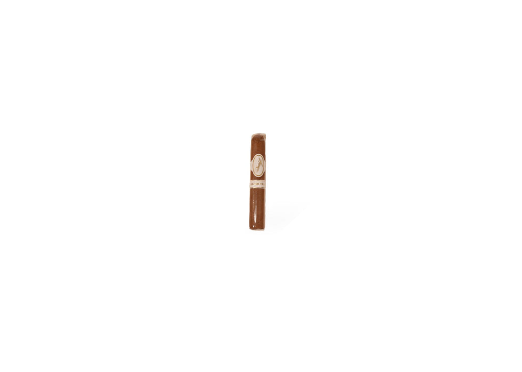 Davidoff Grand Cru No. 5 product photo on white background at Cigar Club Miami