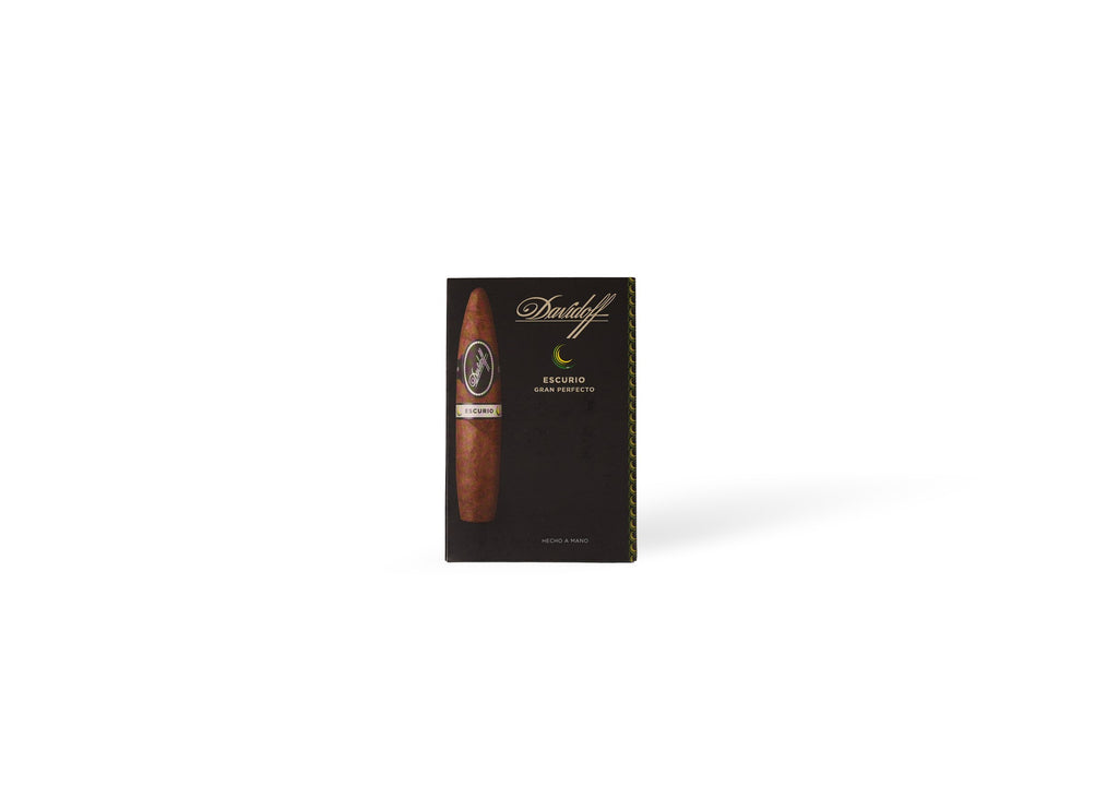 Davidoff Escurio Grand Perfecto product photo on white background at Cigar Club Miami