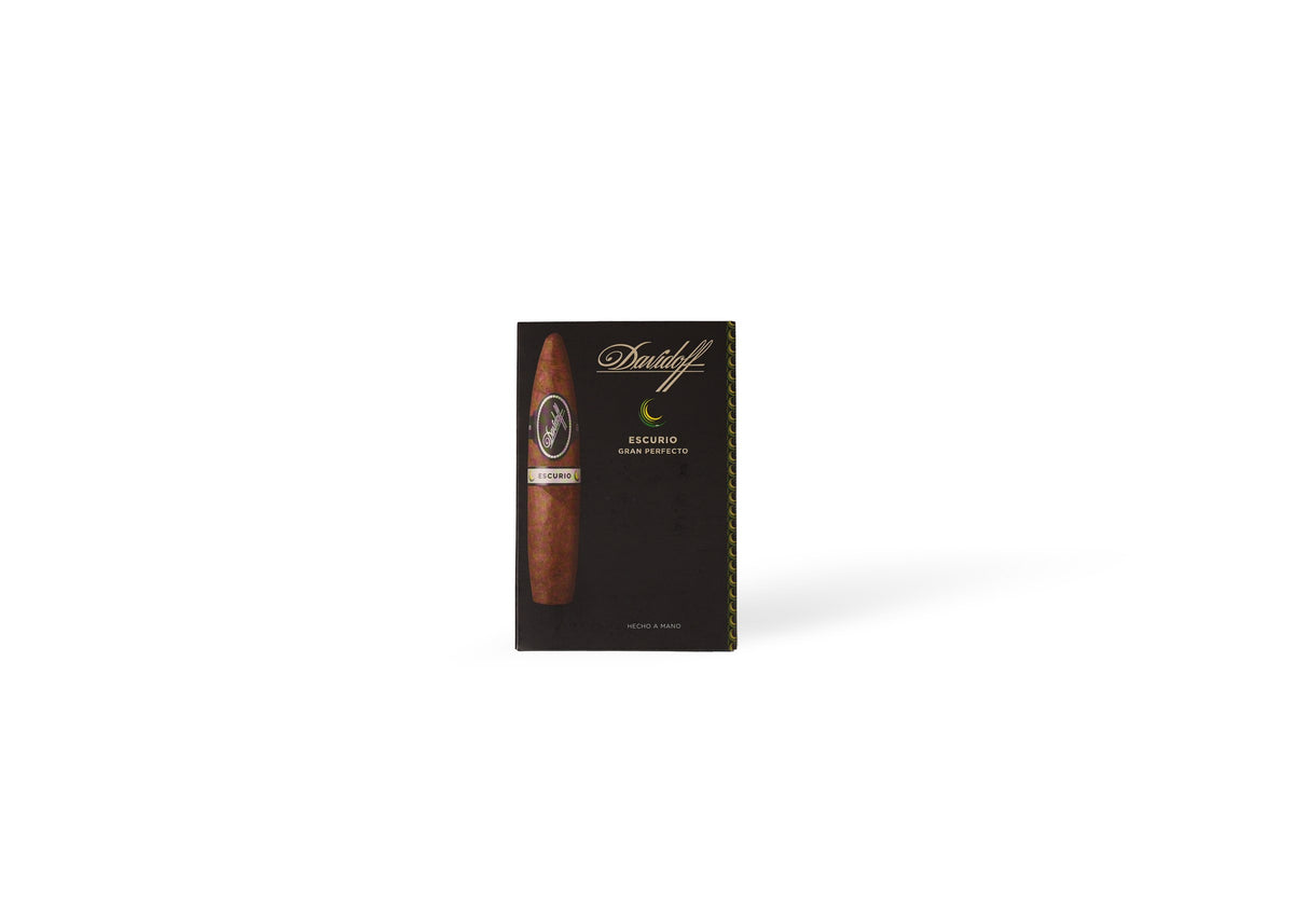 Davidoff Escurio Grand Perfecto product photo on white background at Cigar Club Miami