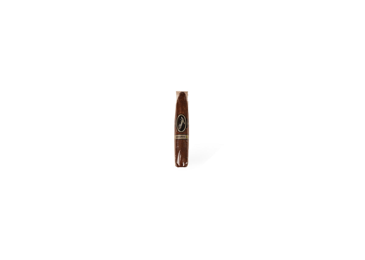 Davidoff Escurio Grand Perfecto product photo on white background at Cigar Club Miami