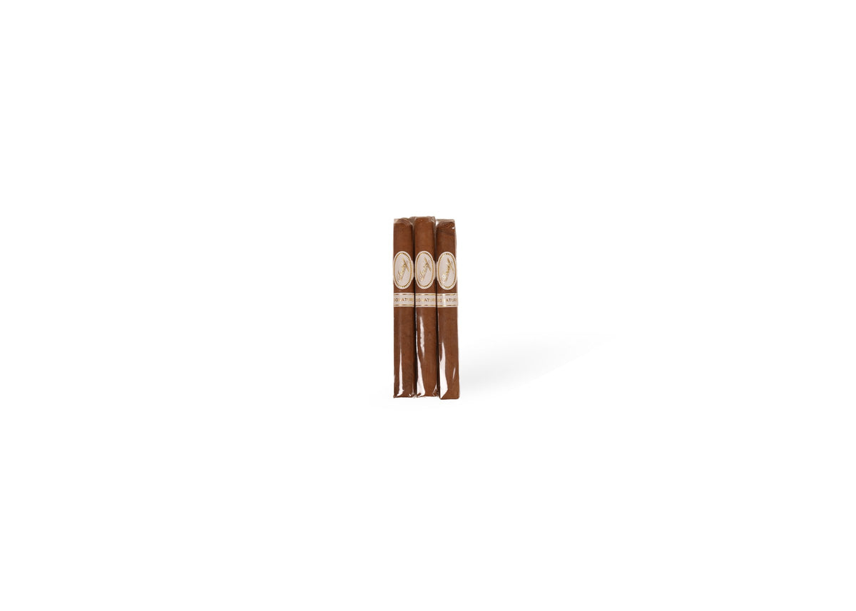 Davidoff Signature 1000 product photo on white background at Cigar Club Miami