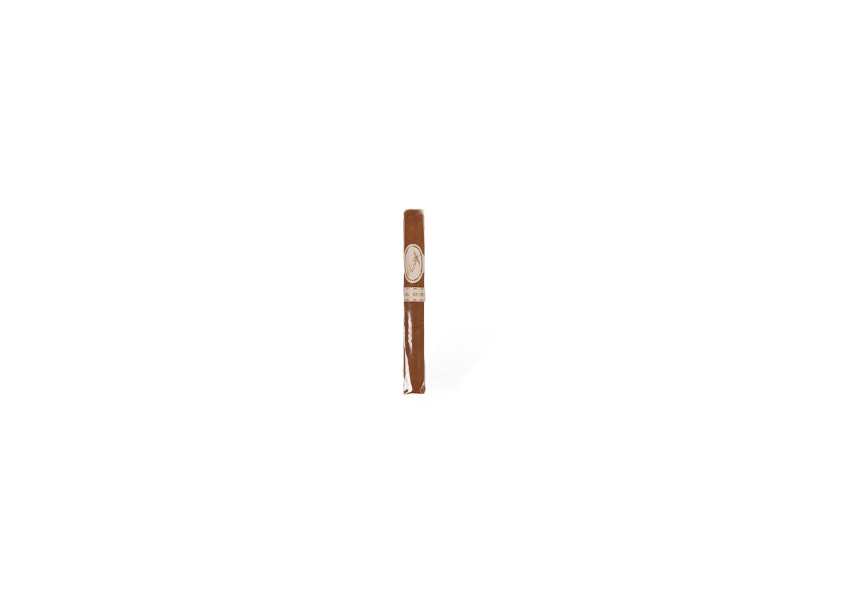 Davidoff Signature 1000 product photo on white background at Cigar Club Miami