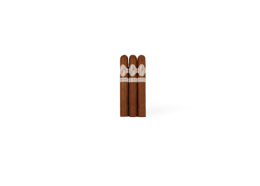 Davidoff Signature 2000 Tubos product photo on white background at Cigar Club Miami