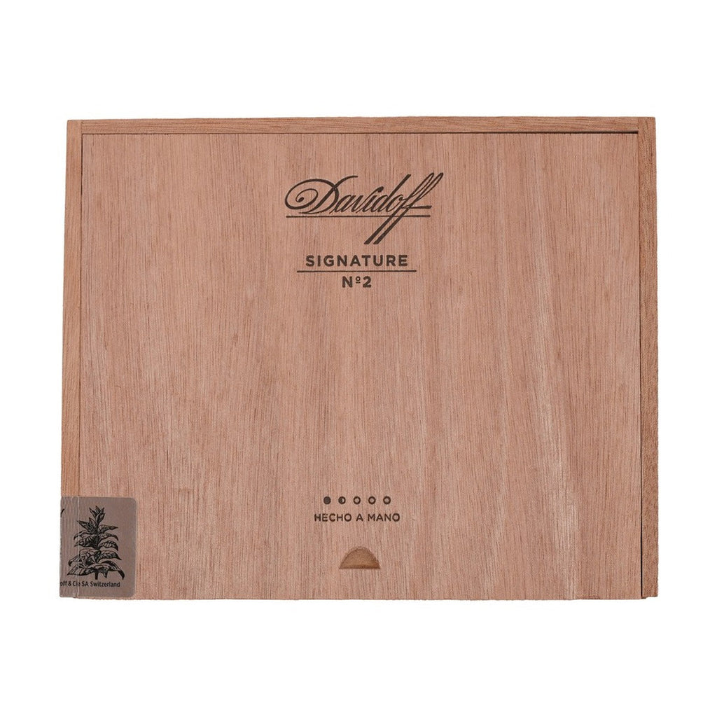 Davidoff Signature No. 2 product photo on white background at Cigar Club Miami
