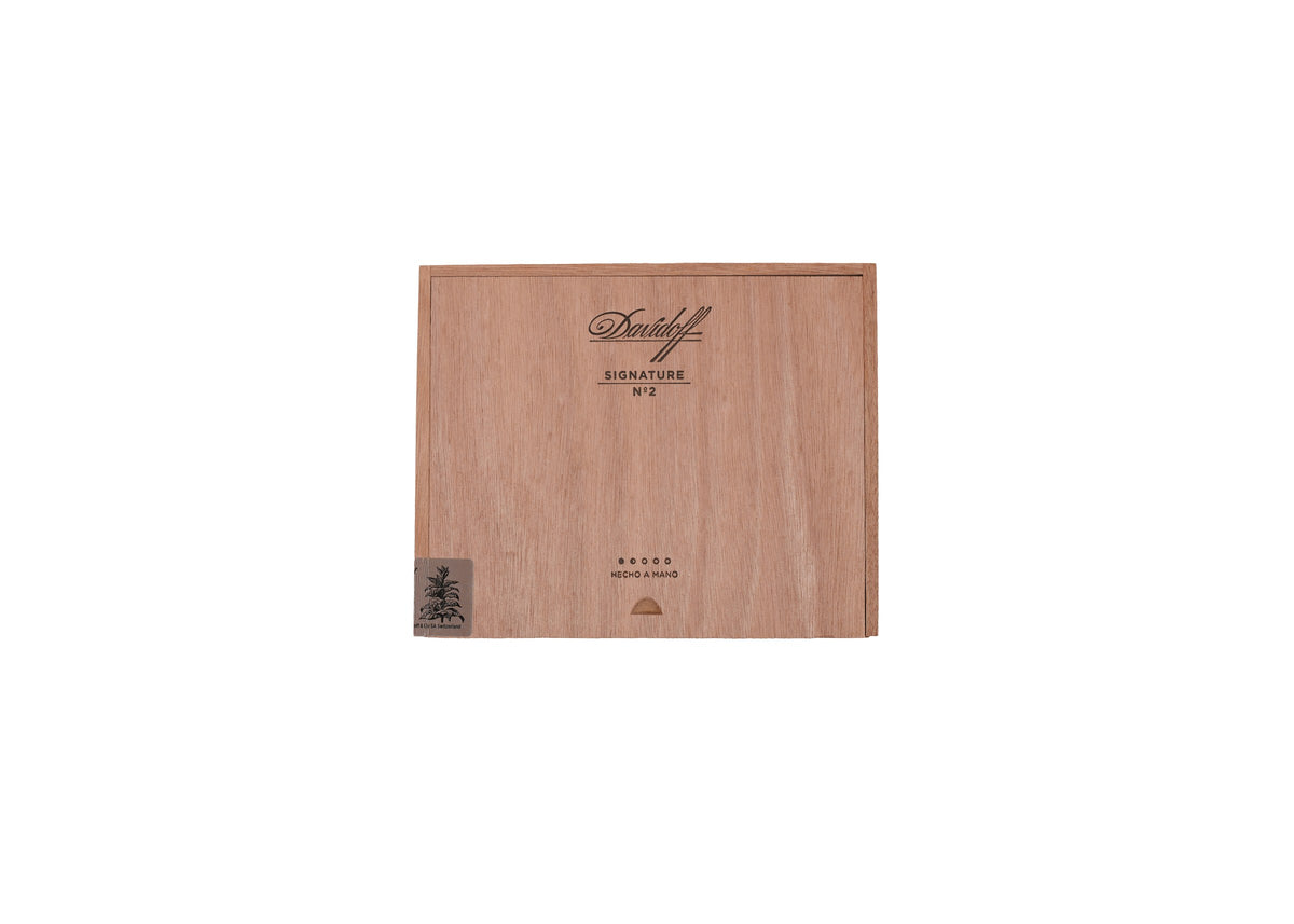 Davidoff Signature No. 2 product photo on white background at Cigar Club Miami