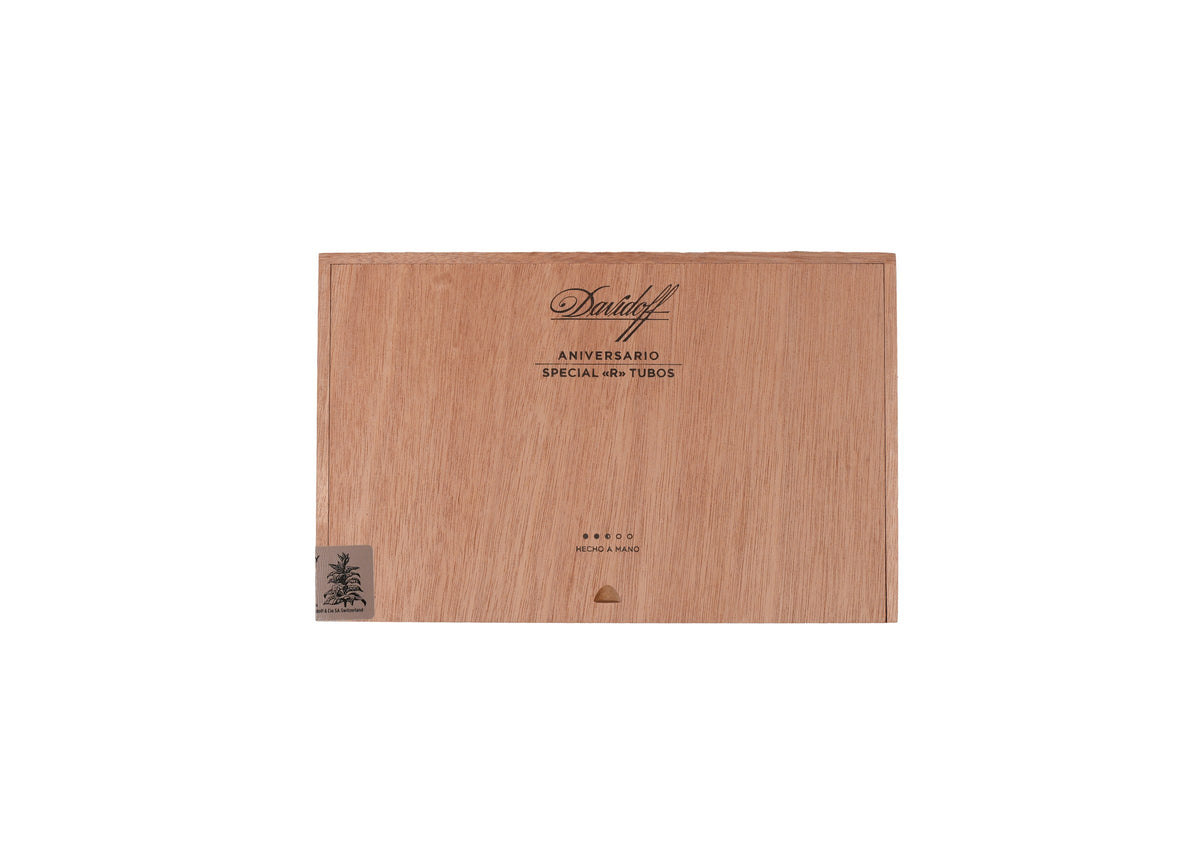 Davidoff Colorado Claro Aniversario Special R product photo on white background at Cigar Club Miami