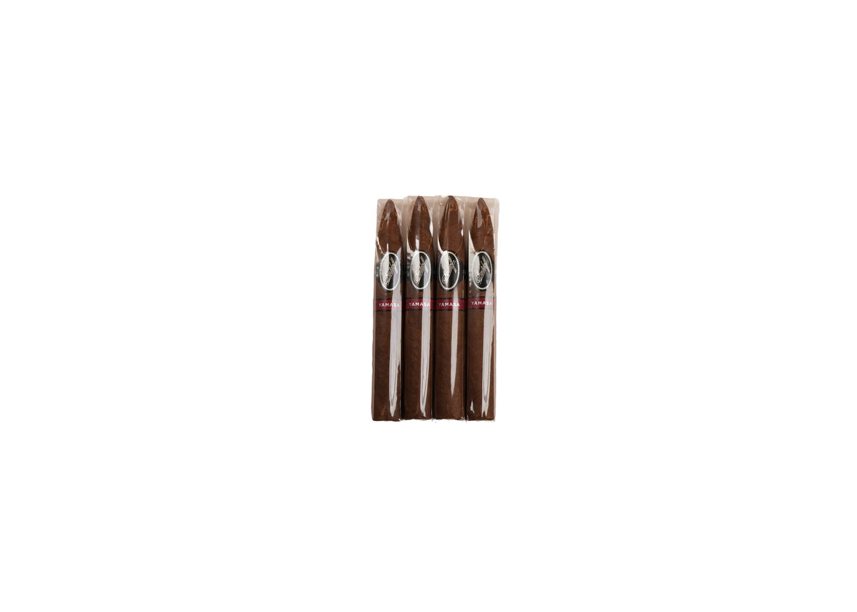 Davidoff Yamasá Pirámides product photo on white background at Cigar Club Miami