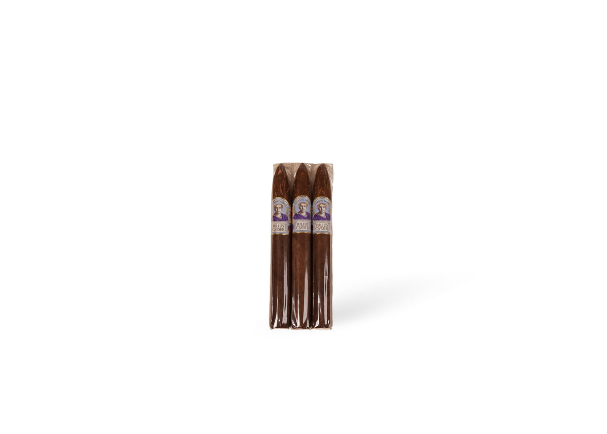 Diamond Crown Julius Caeser Toro three cigars front