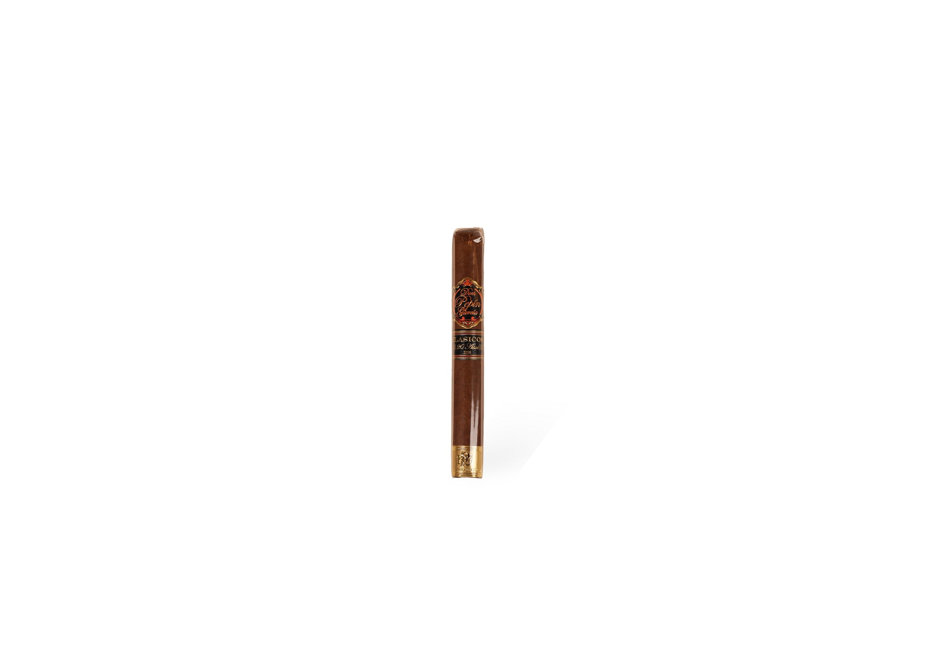 Don Pepin Garcia Clásicos 20 Años single cigar front