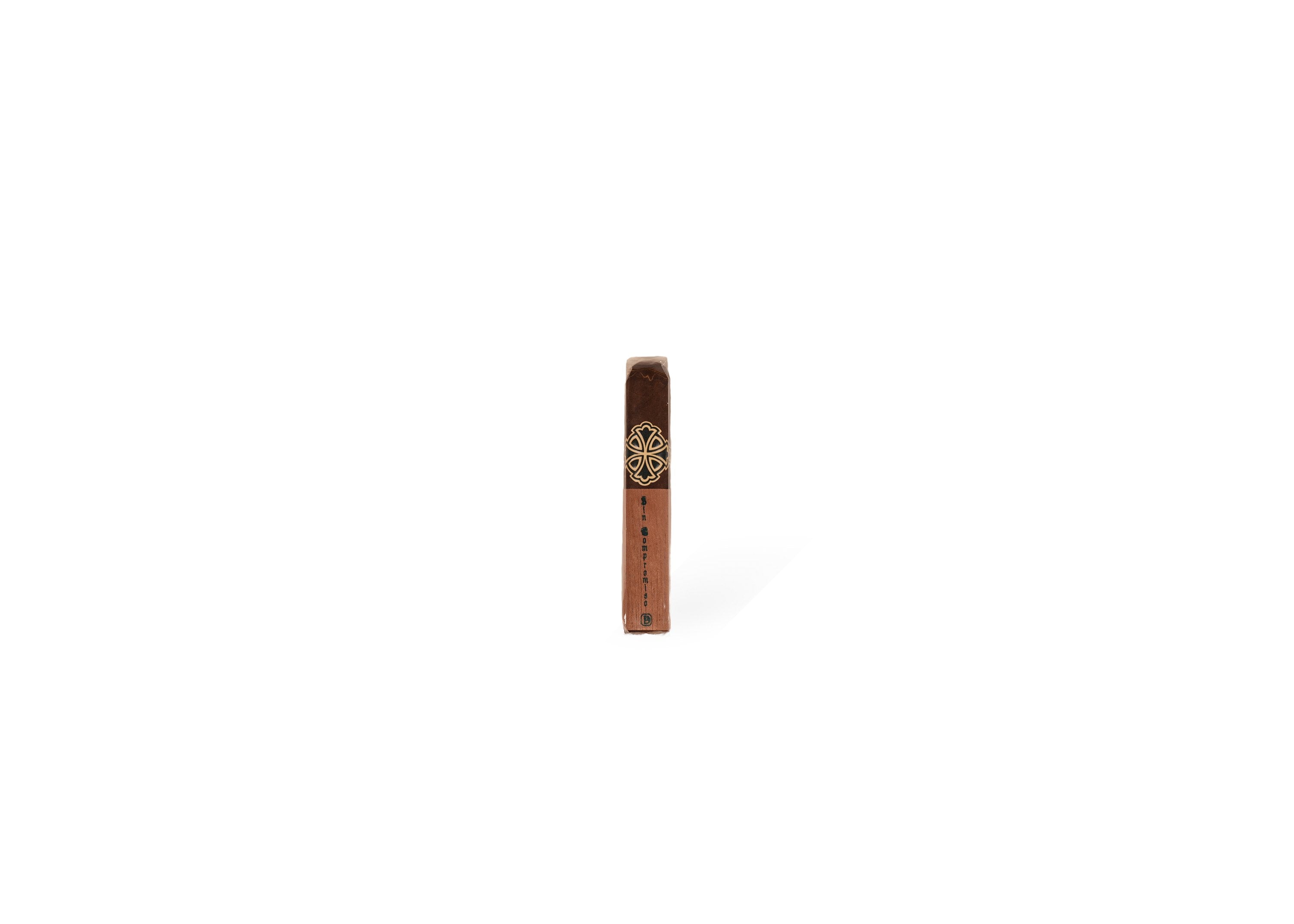 Dunbarton Tobacco & Trust Sin Compromiso Selección No. 4 single cigar front