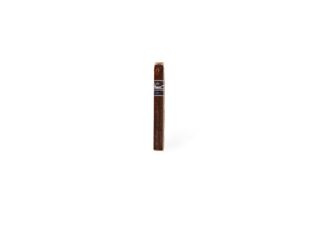 La Flor Dominicana La Nox single cigar front