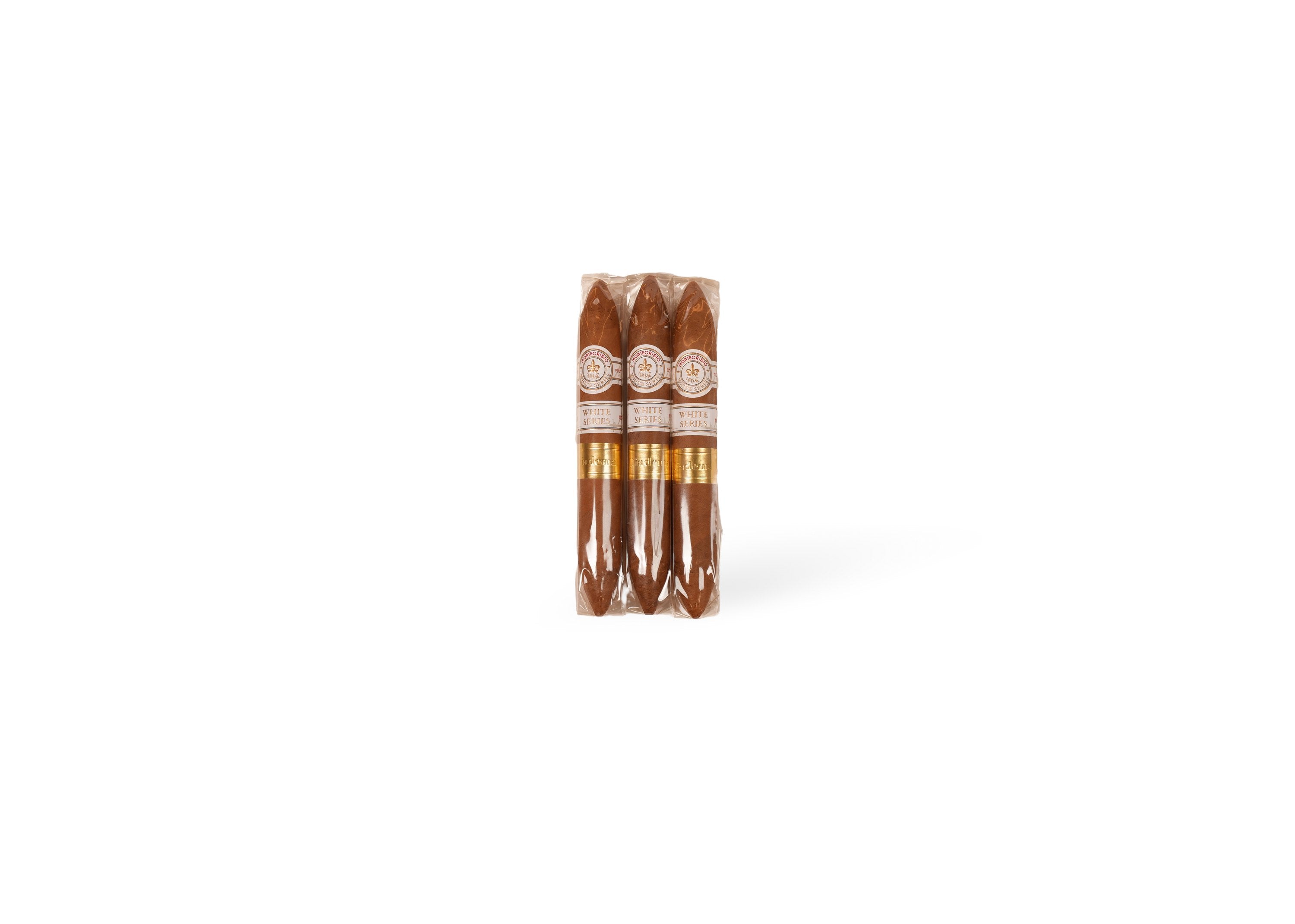 Romeo y Julieta 152nd Kentucky Derby three cigars standing